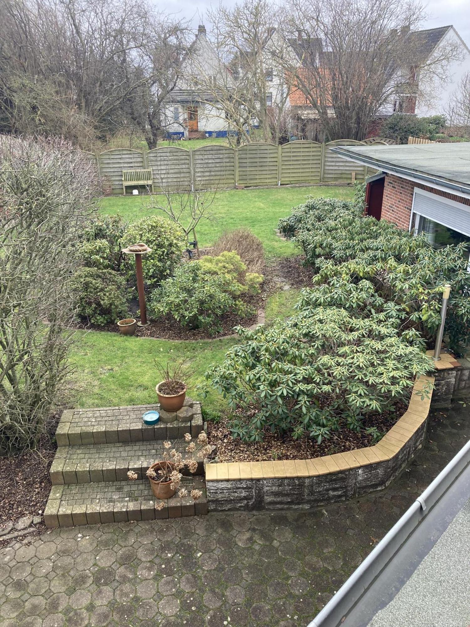- Kiekut 11 *